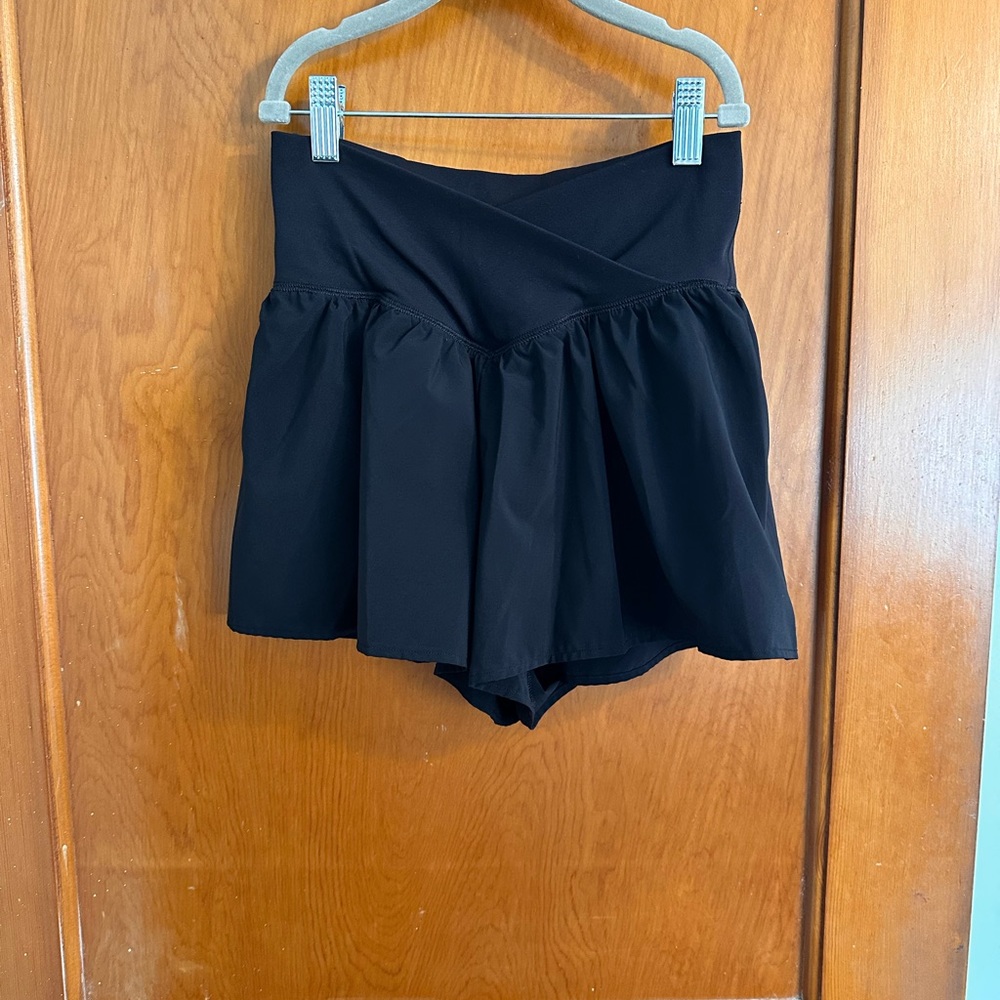 aerie Black High-Waist Skort Shorts